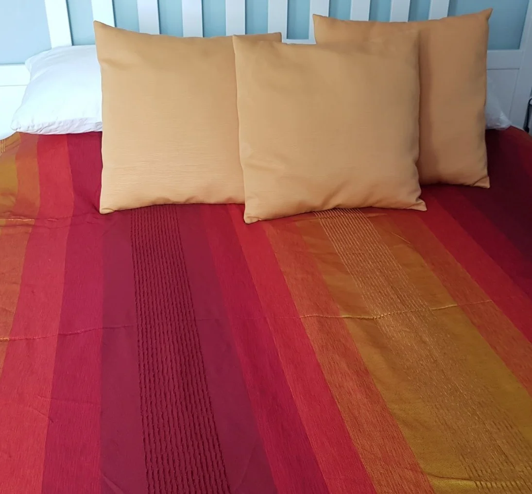 moroccan throws and cushions