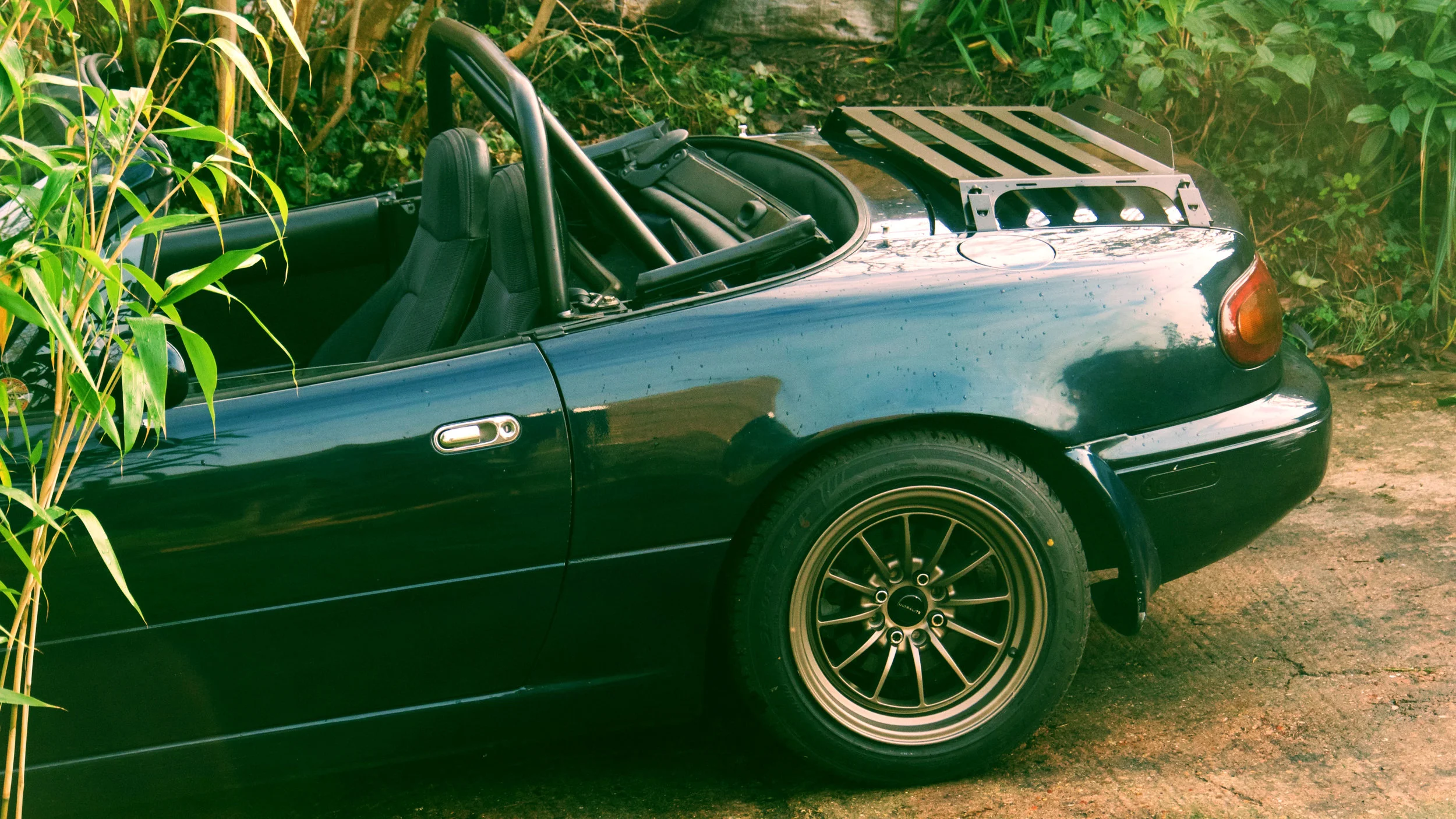 MAZDA MX5 MIATA NA NB LUGGAGE RACK Bespoke automotive  SQIIRL MODS specialises in bespoke automotive parts for Mazda, Nissan and 