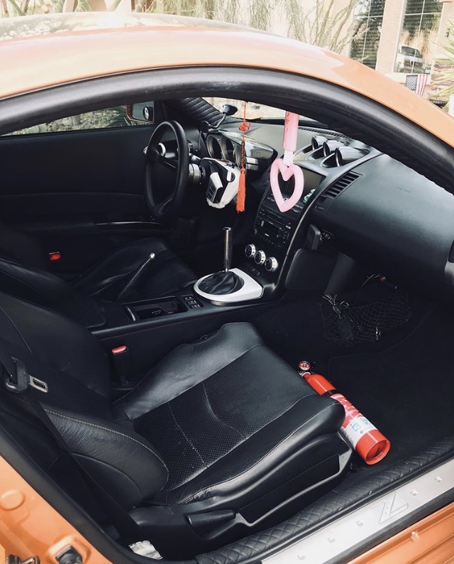 nissan 350z fire extinguisher mount