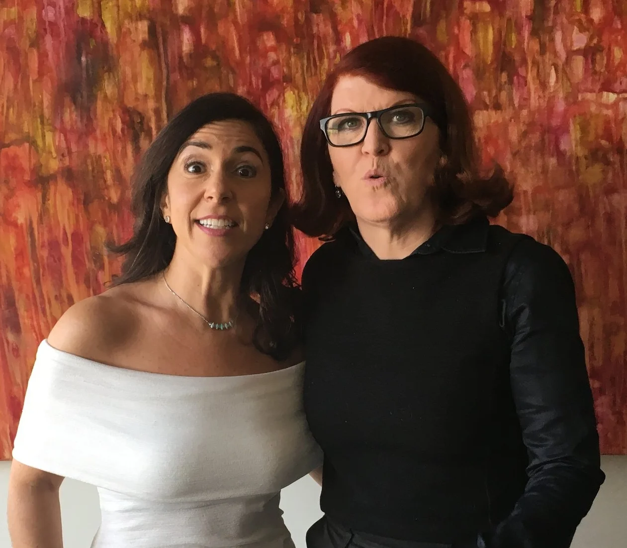 New Episode ... You're right, it's Kate Flannery!