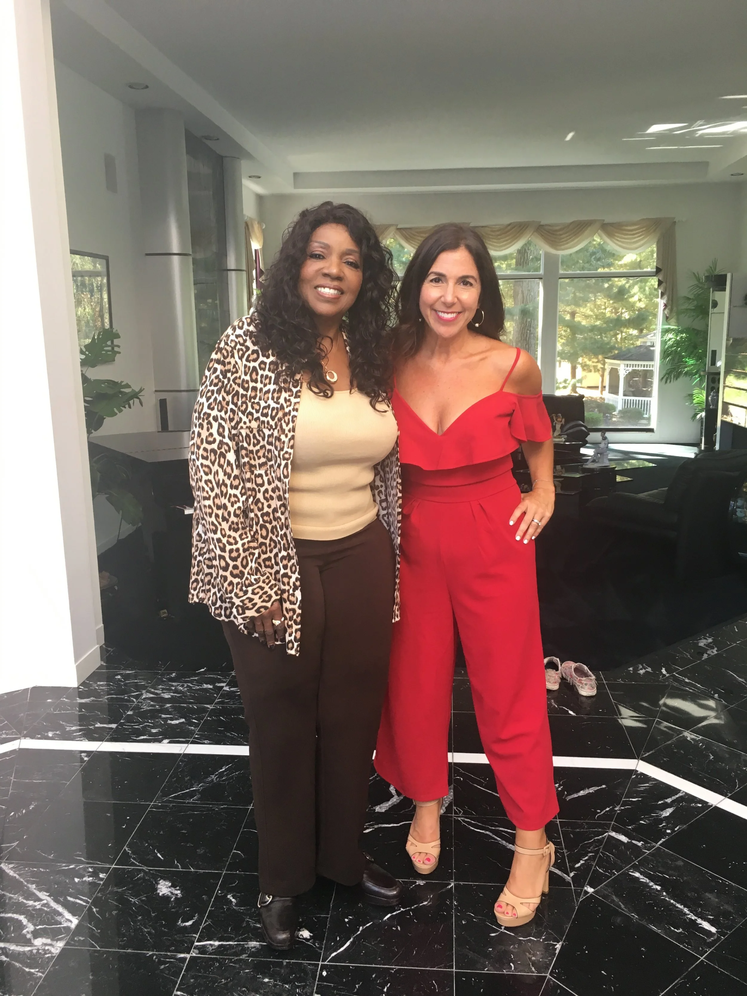 Gloria Gaynor shares her juicy stories.