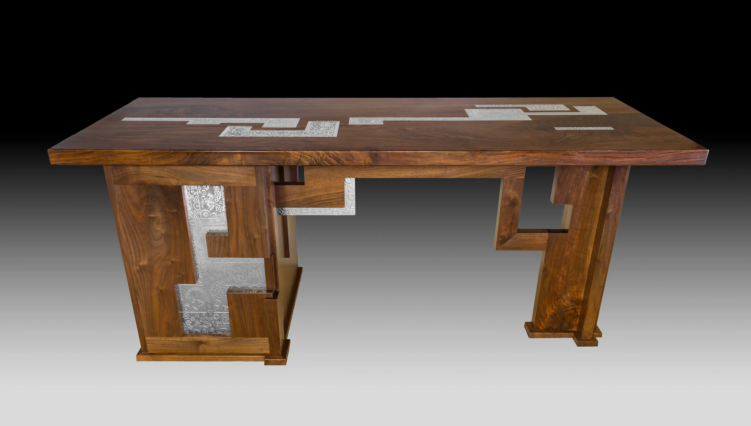 JRA Desk (4 of 7).jpg