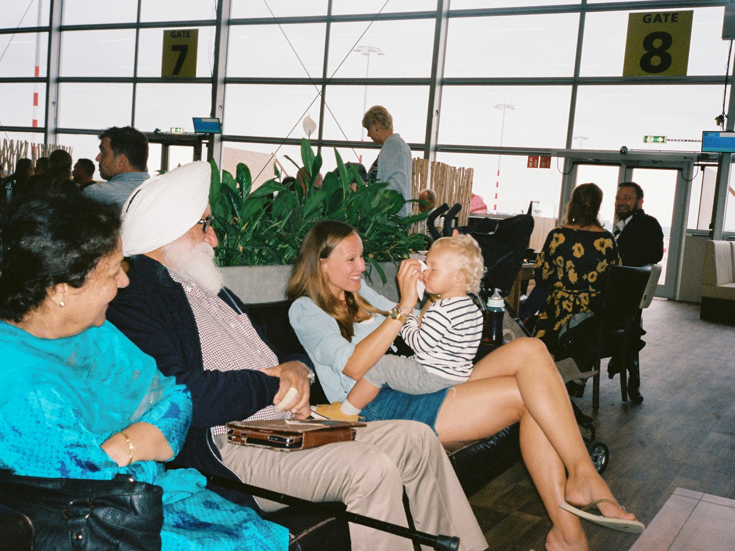 Camera: Olympus mju II Film: Kodak Portra 400