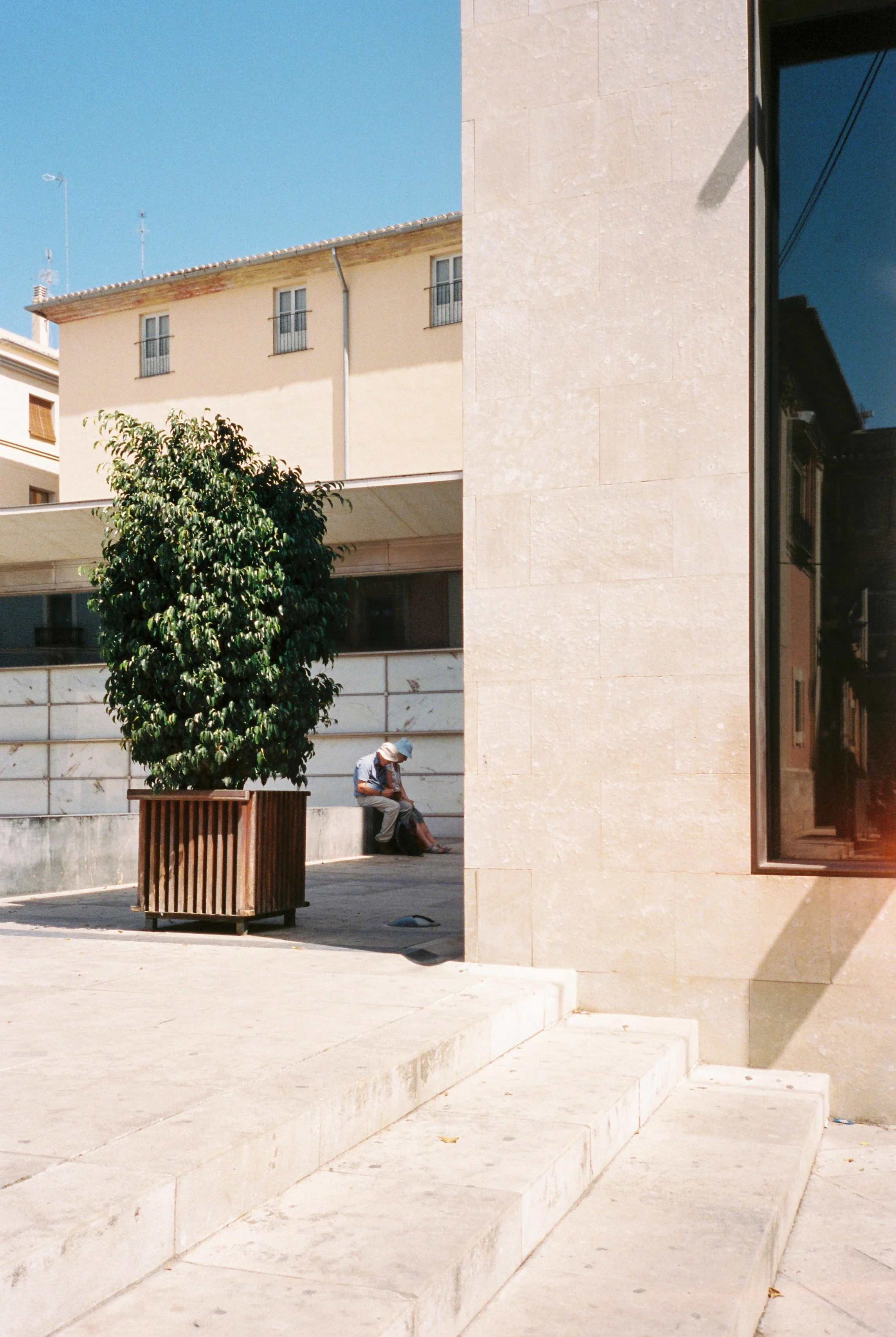 Camera: Olympus mju II Film: Kodak Portra 400