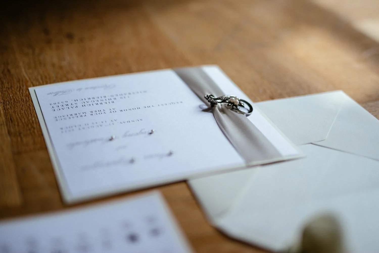 Ein hochwertiger Einladungsschein für eine Hochzeit in darmstadt - pixelfeder
