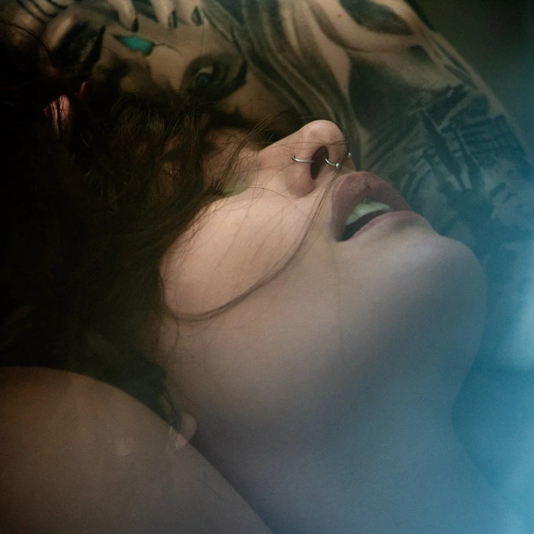 Luisa - Sinnlich & Ausdrucksstark - Boudoir & Portrait Video in Frankfurt - 60 Seconds