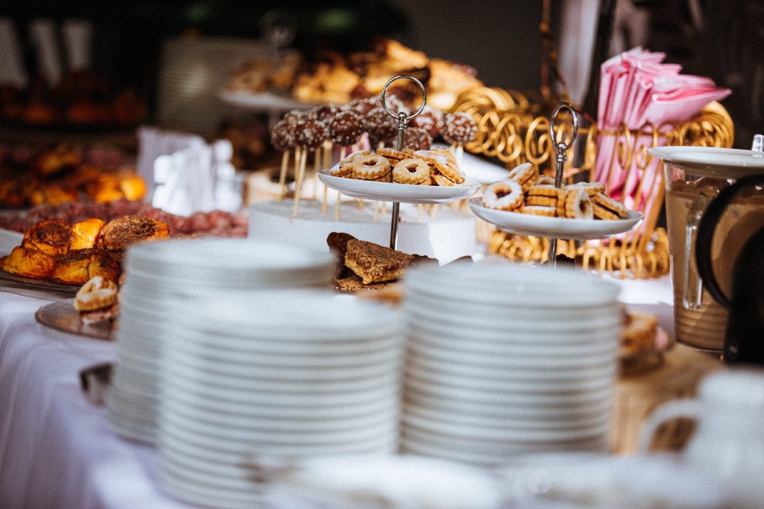detailaufnahme bei einer hochzeit vom essen und snacks in darmstadt - pixelfeder