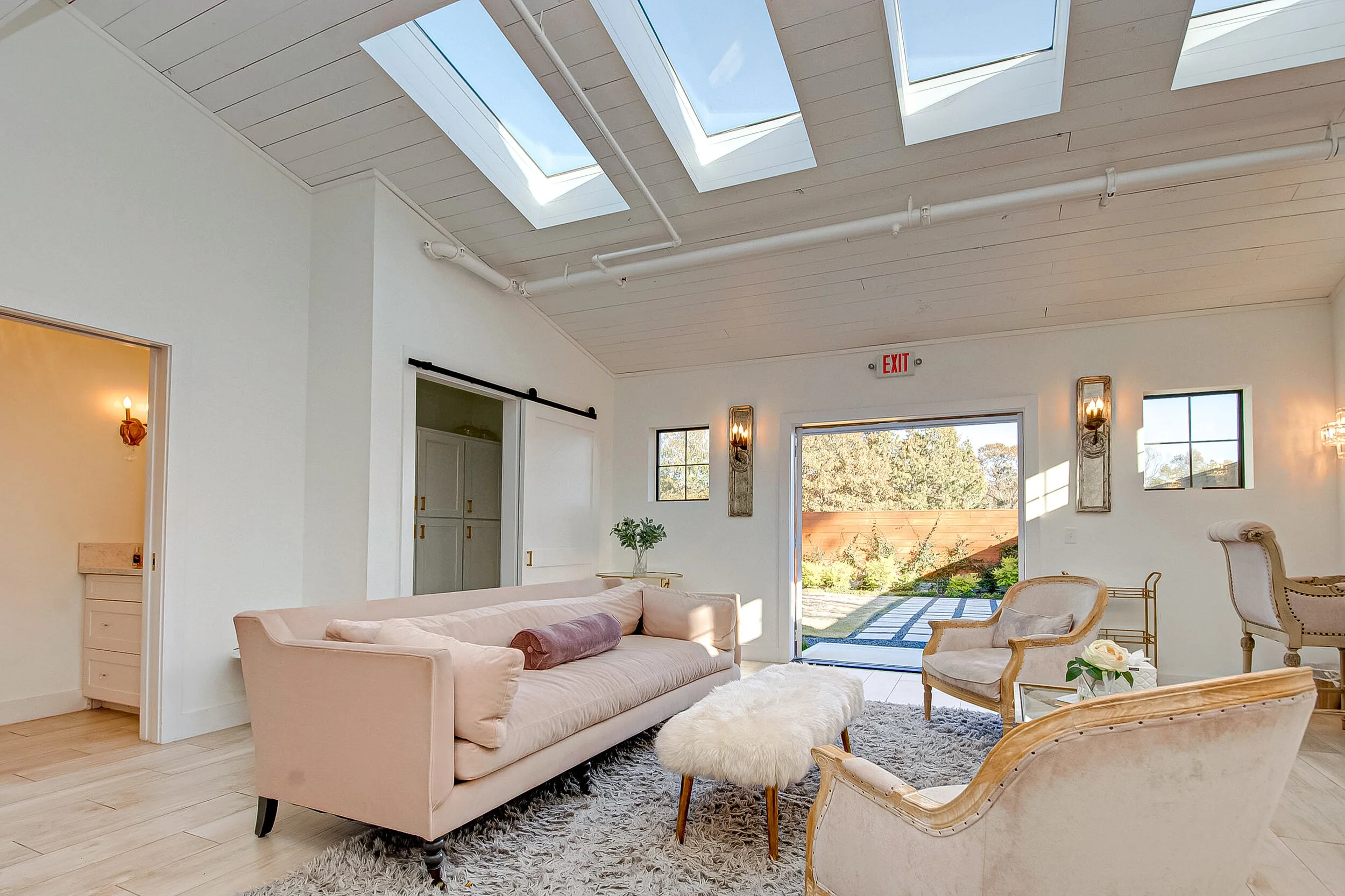 Unique Wedding Venue Photos — The Meekermark