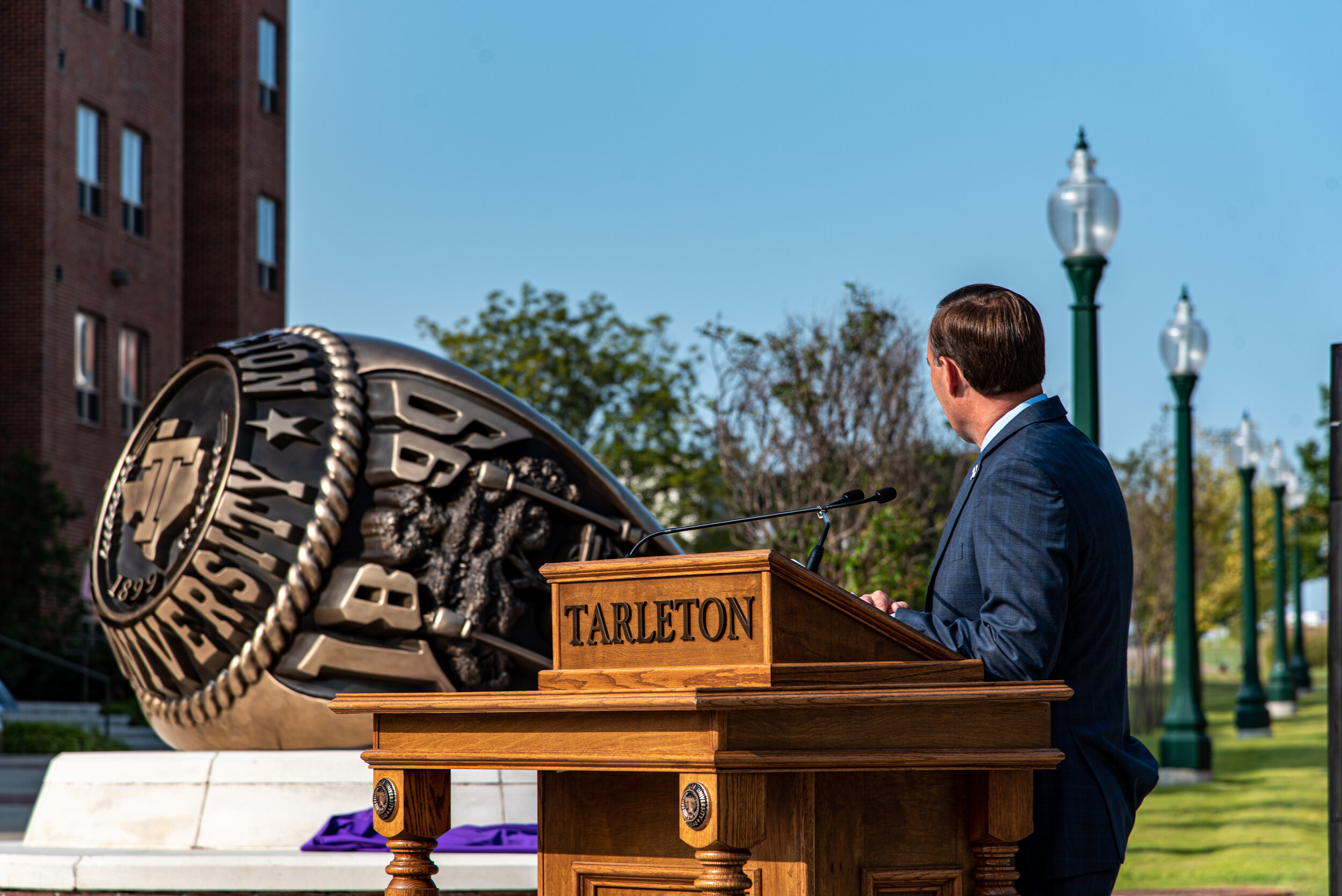 Dr. Hurley (Ring Unveiling)