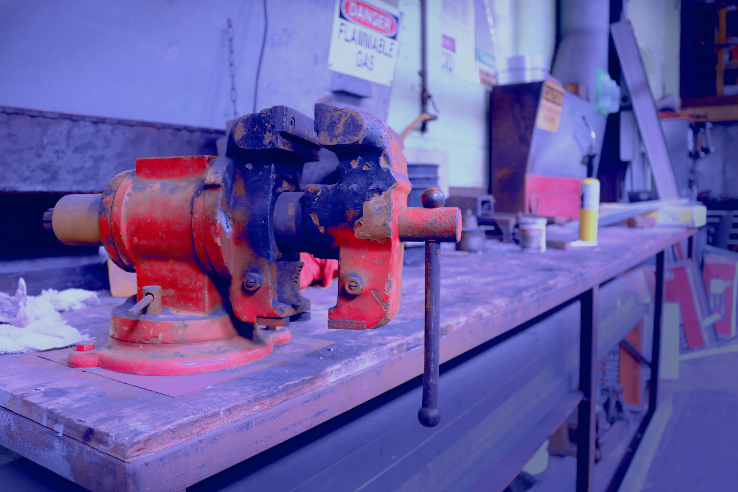 shopvice_blue&red.jpg