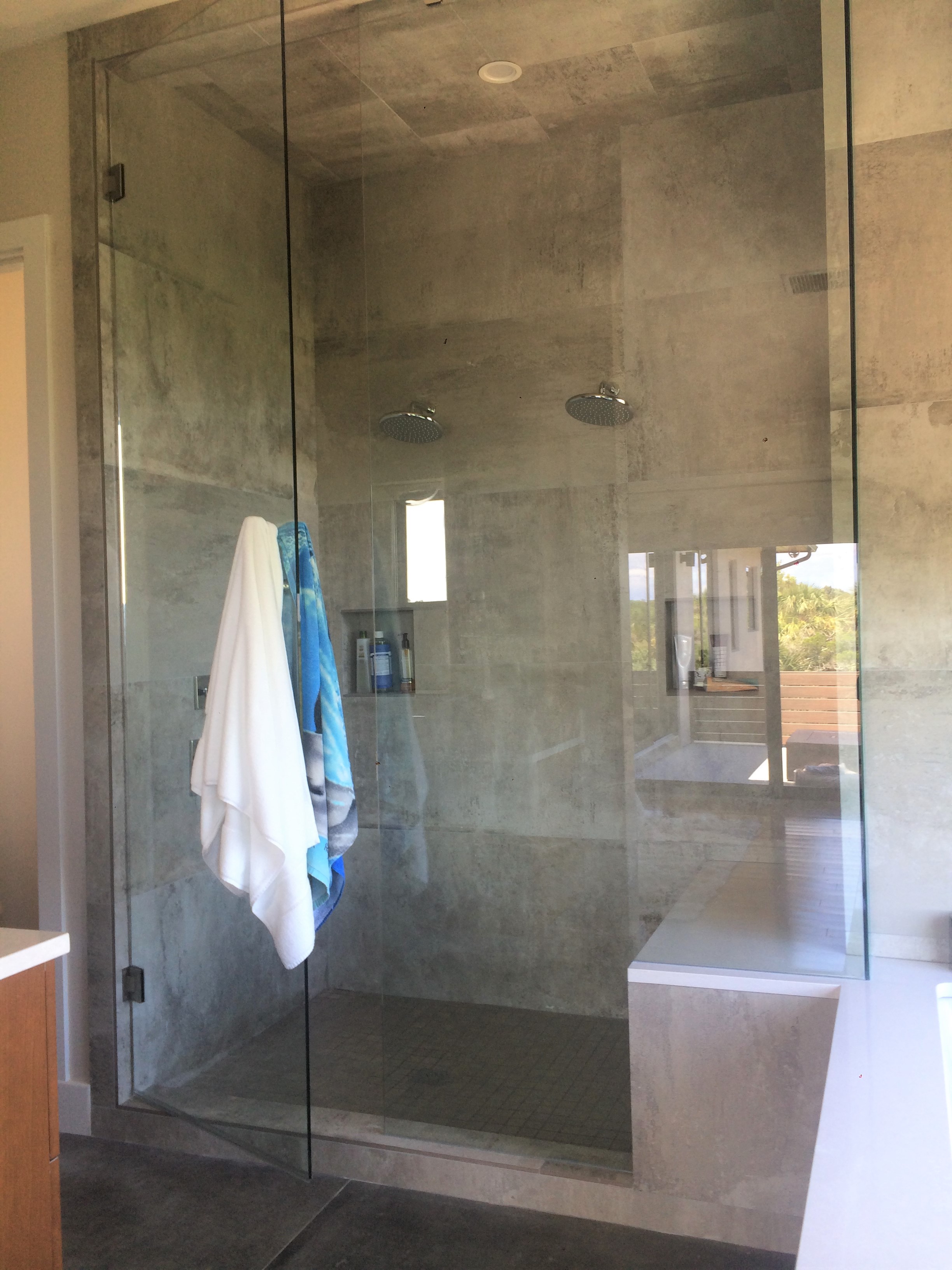GORDON MASTER SHOWER .jpg