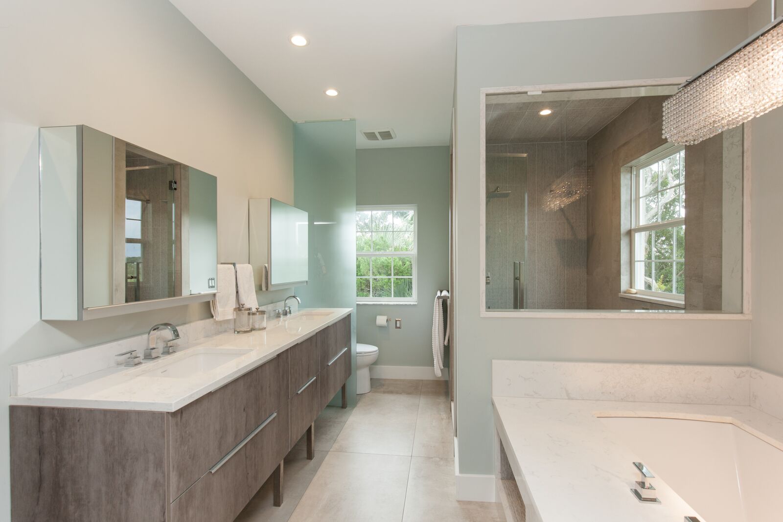 JASON FORREST BATHROOM.jpg