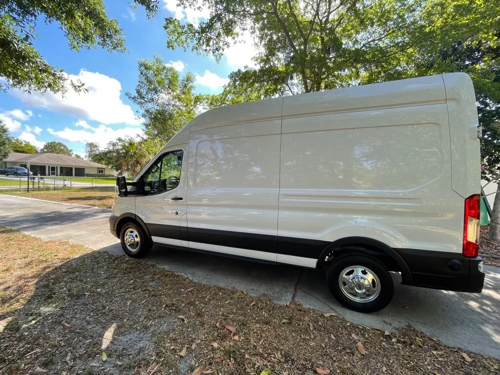 Tall Cargo Van Sprinter Van Tall Roof New 2025 Mercedes-Benz