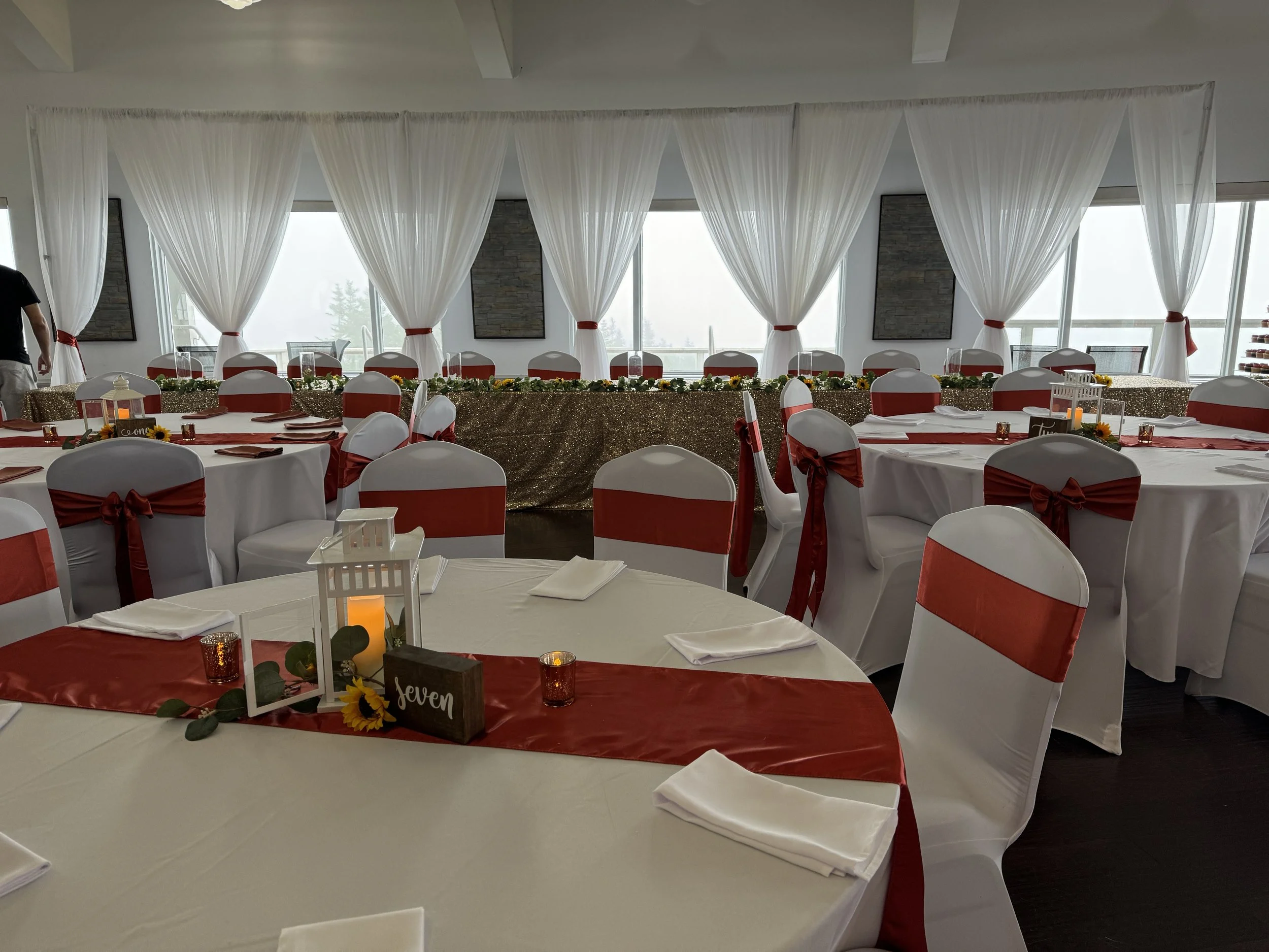 Shawna and Geoffrey, Admiral's Green Clubhouse