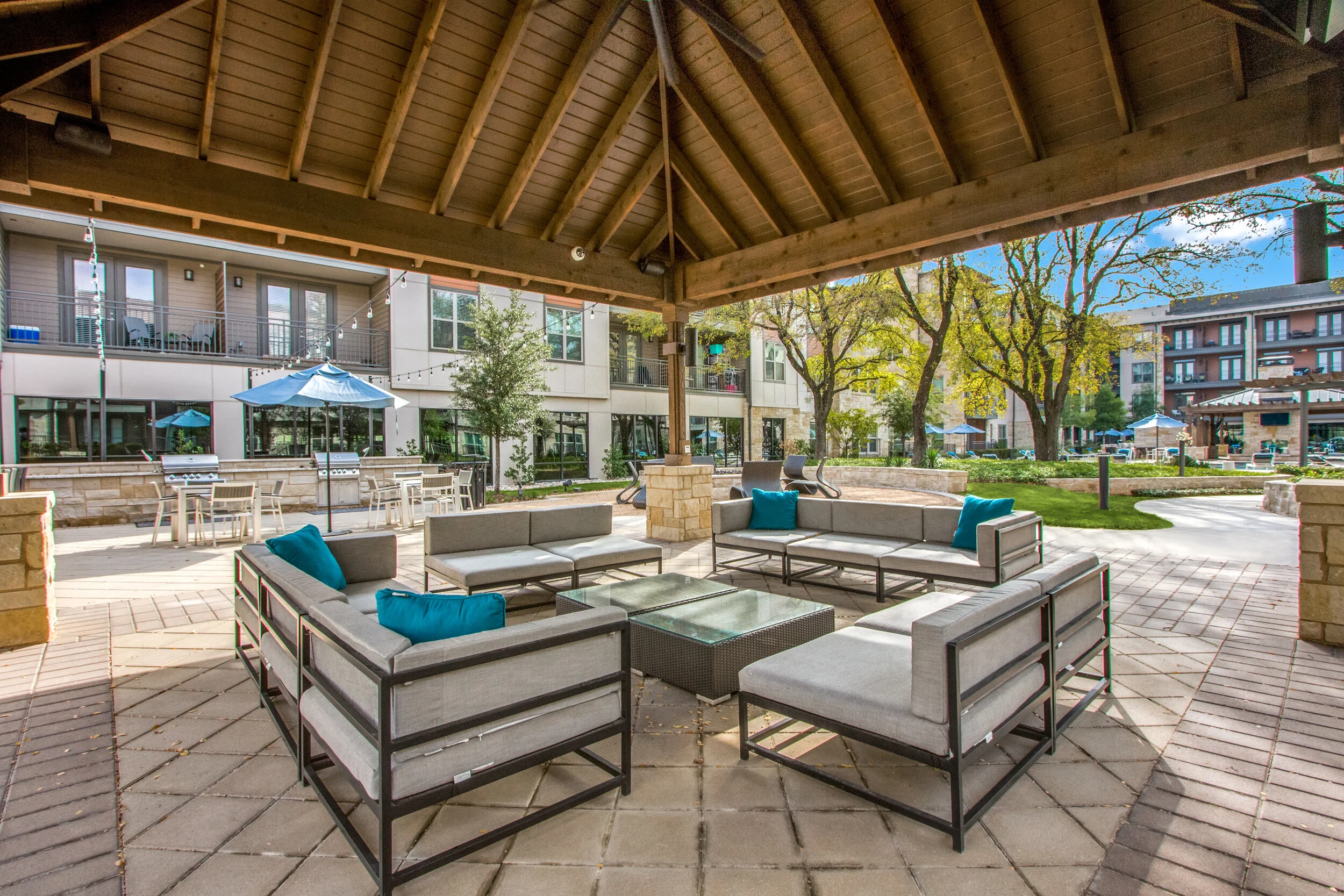 3535-bluffs-ln-grapevine-tx-High-Res-19.jpg