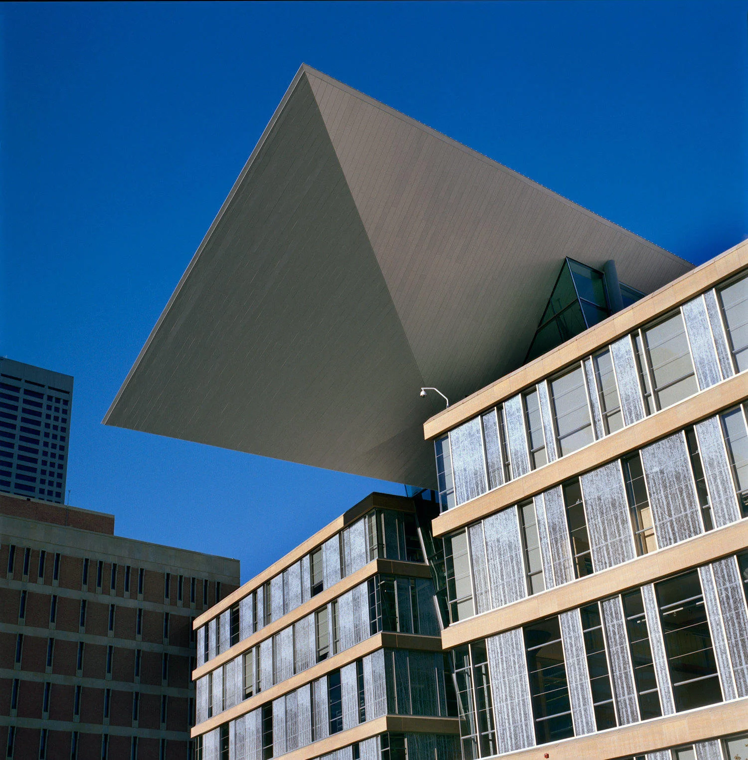 HUNTER DOUGLAS ARCHITECTURAL