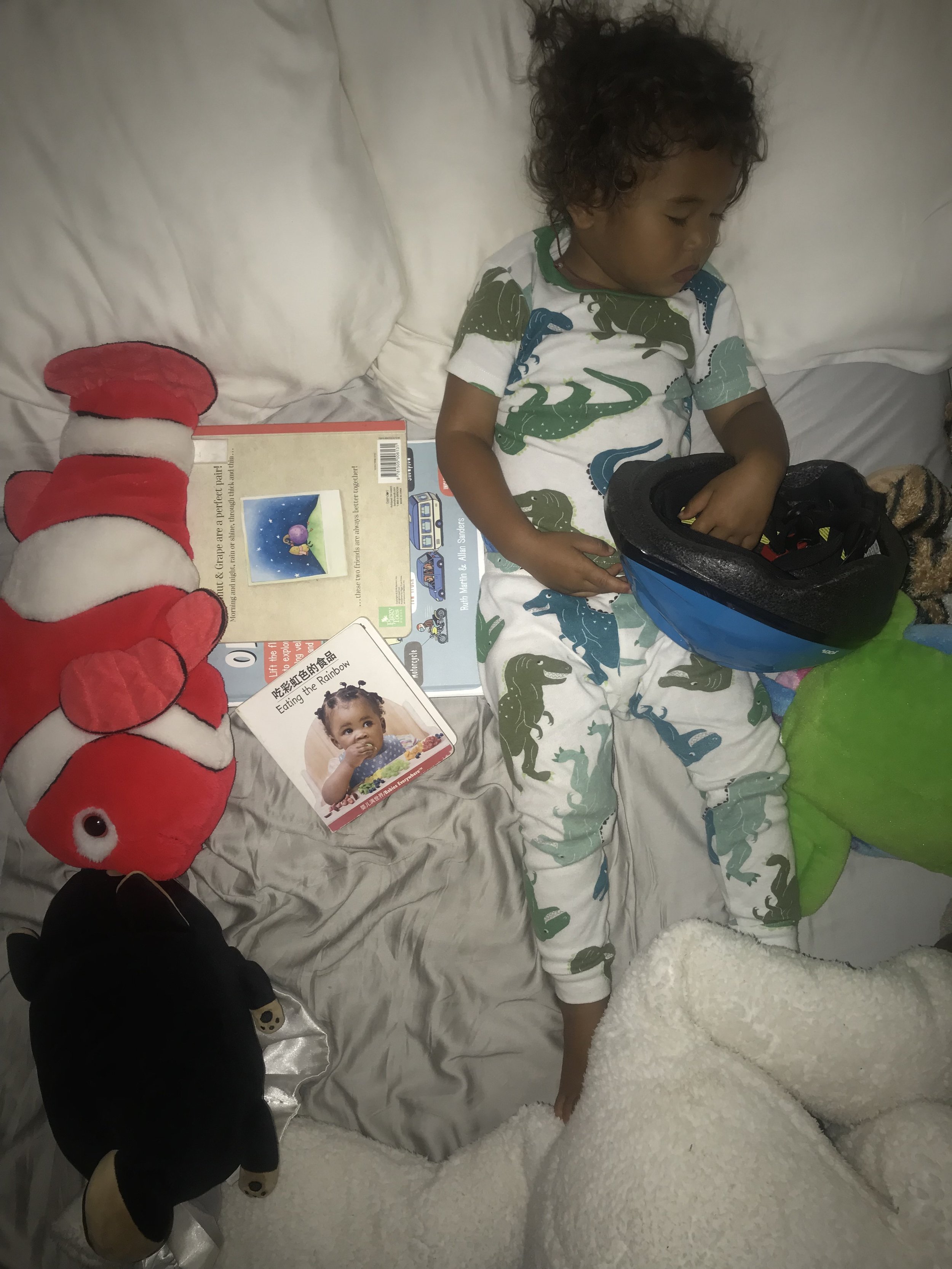 I mean… he fell asleep with his helmet! SO CUTE!