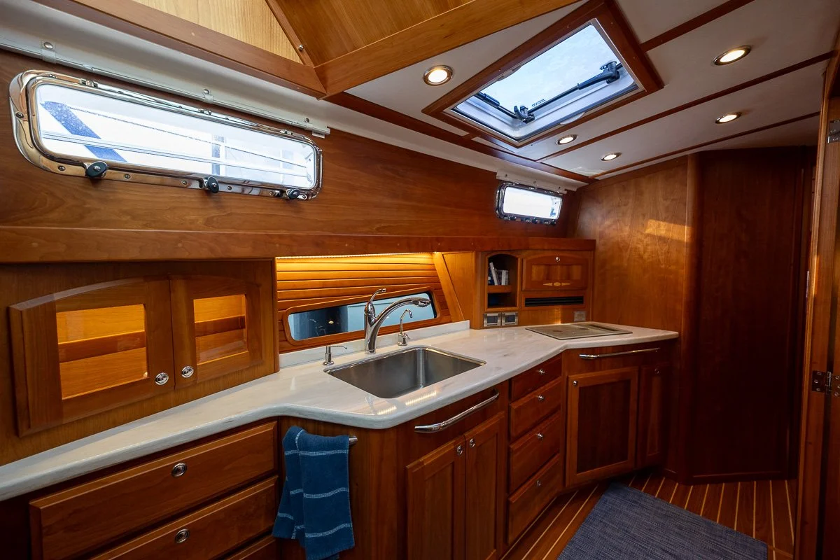 2020 Sabre 48 Salon Express Moondance-5.jpg
