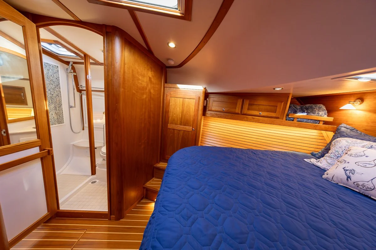 2020 Sabre 48 Salon Express Moondance-16.jpg