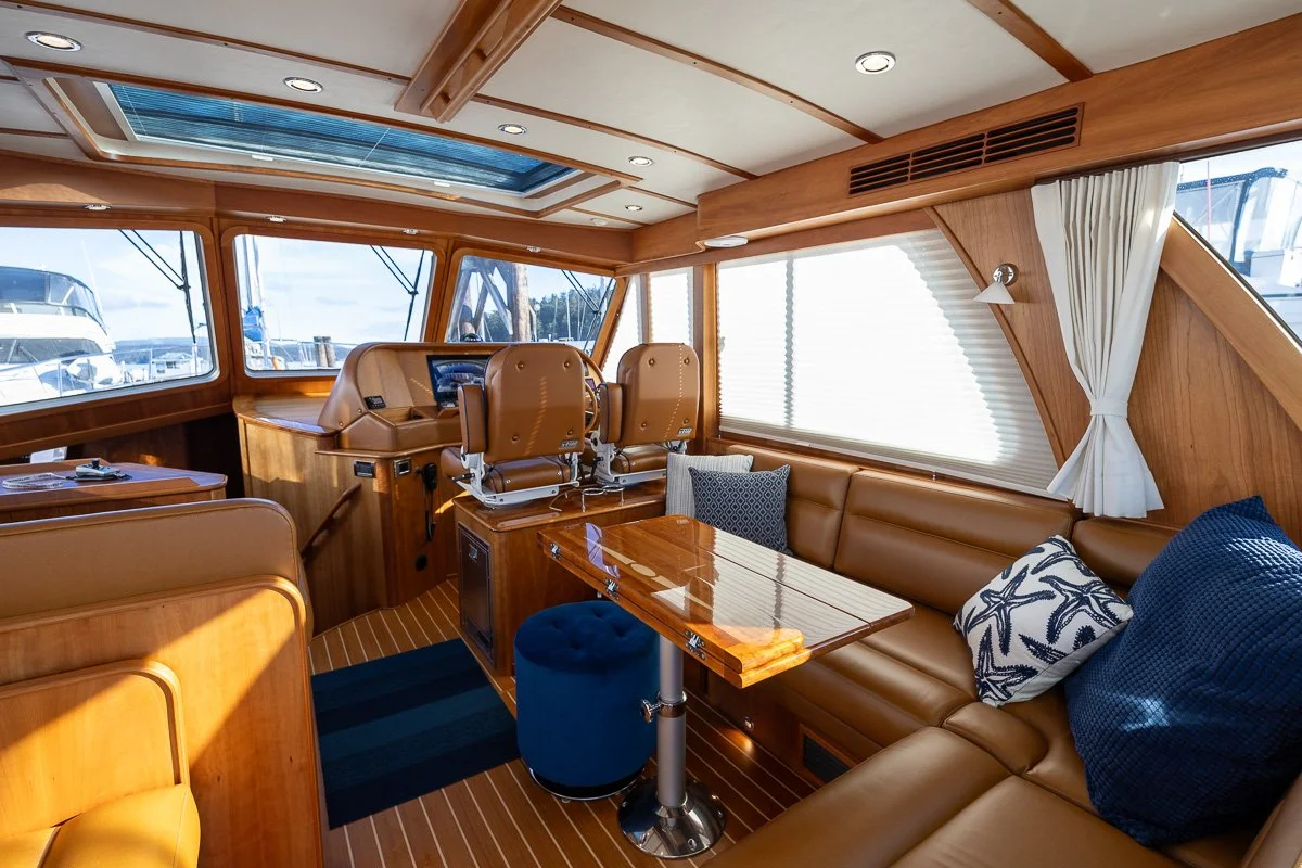 2020 Sabre 48 Salon Express Moondance-33.jpg