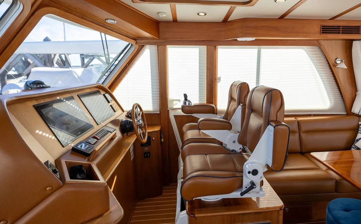 2020 Sabre 48 Salon Express Moondance-35.jpg