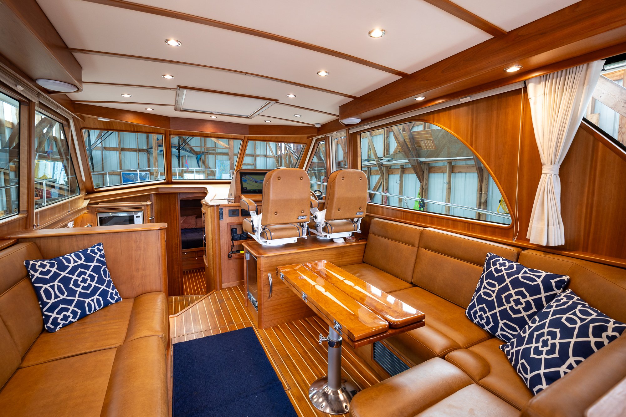 2023 Sabre 45 Salon Express Cool Change-17.jpg