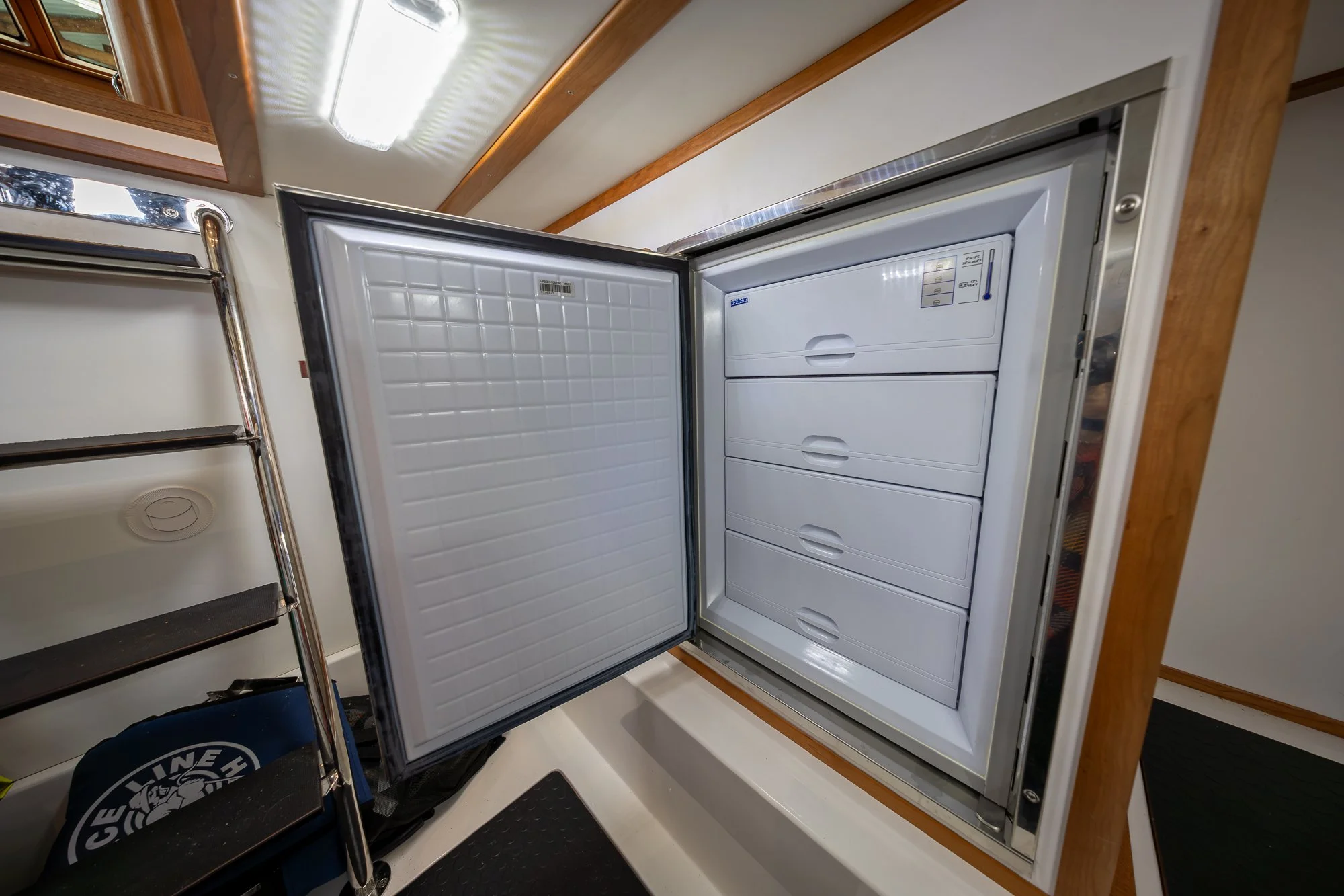 2023 Sabre 45 Salon Express Cool Change-68.jpg