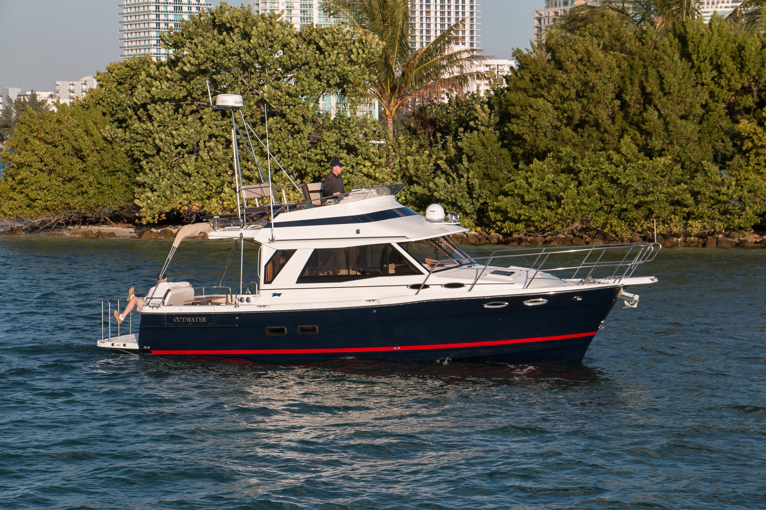 C-30CB-starboard-idle.jpg