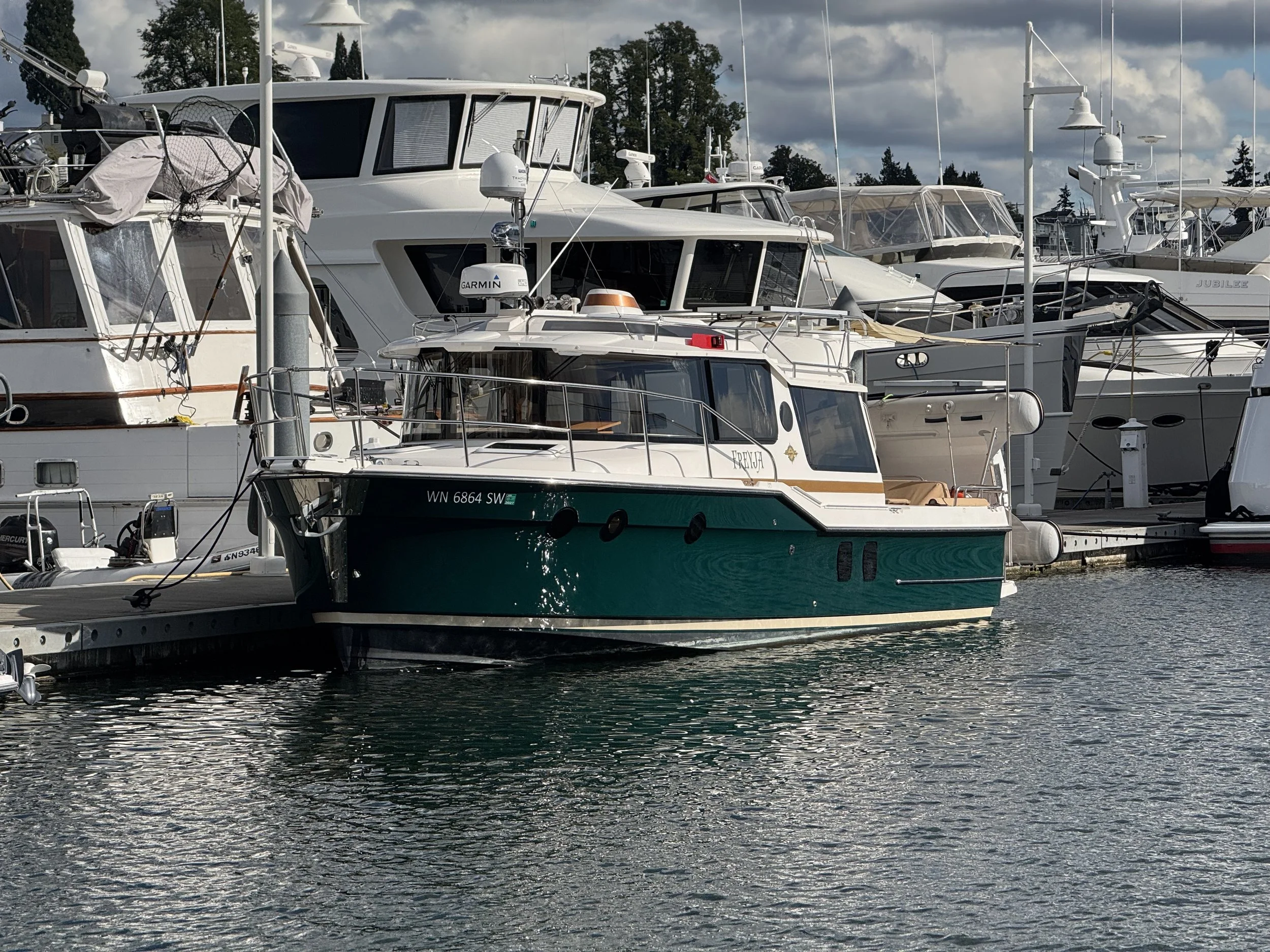 2021 Ranger Tugs R-29 "Freyja"