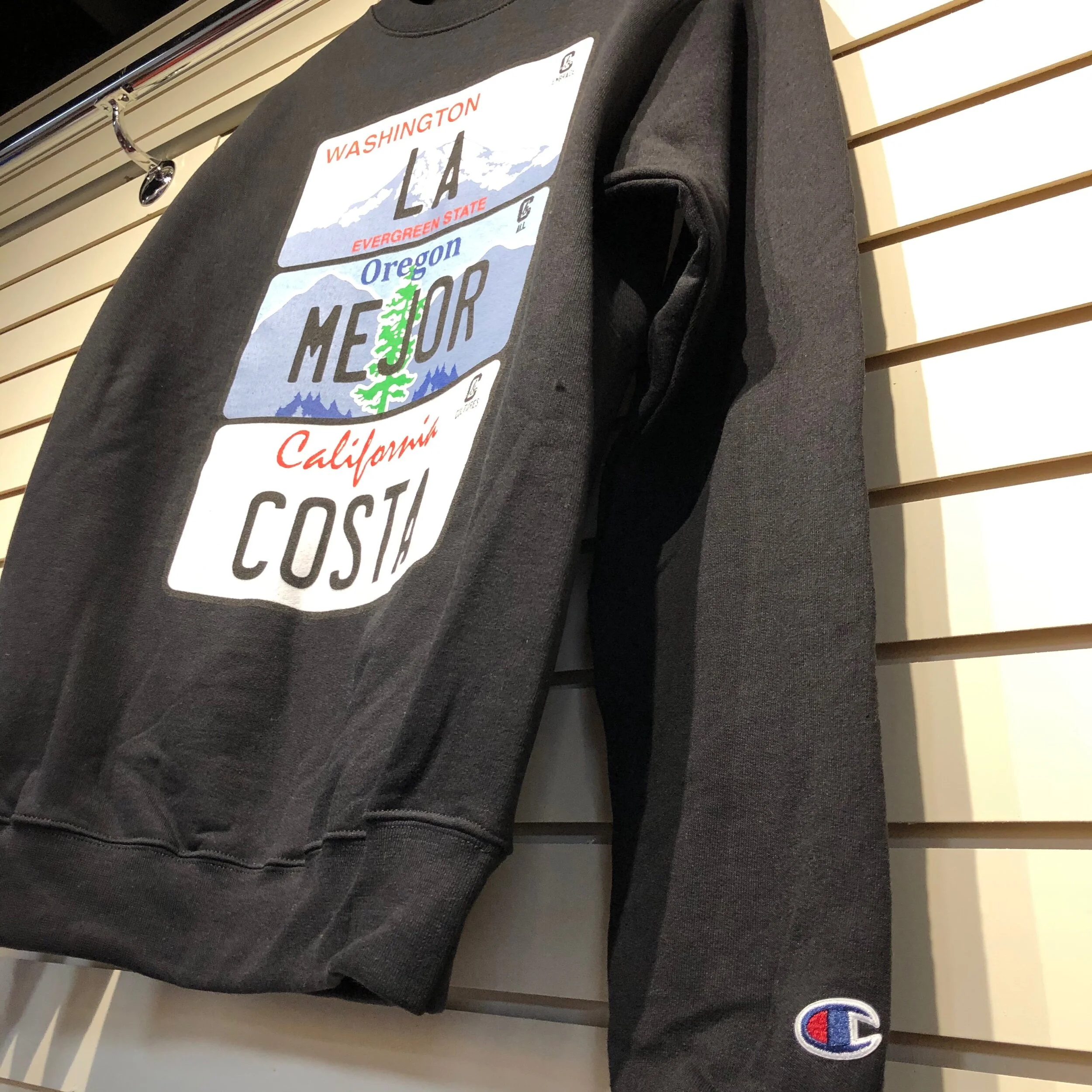 304A0B43-5B5B-4405-B2EC-D6D0F55A8D90