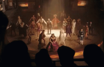 Showman 1.gif