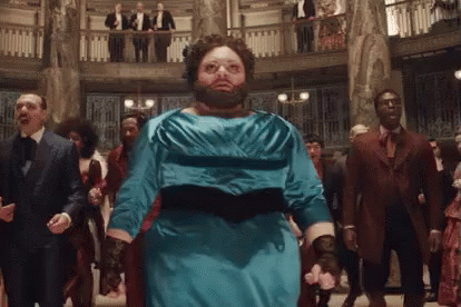 Showman 3.gif