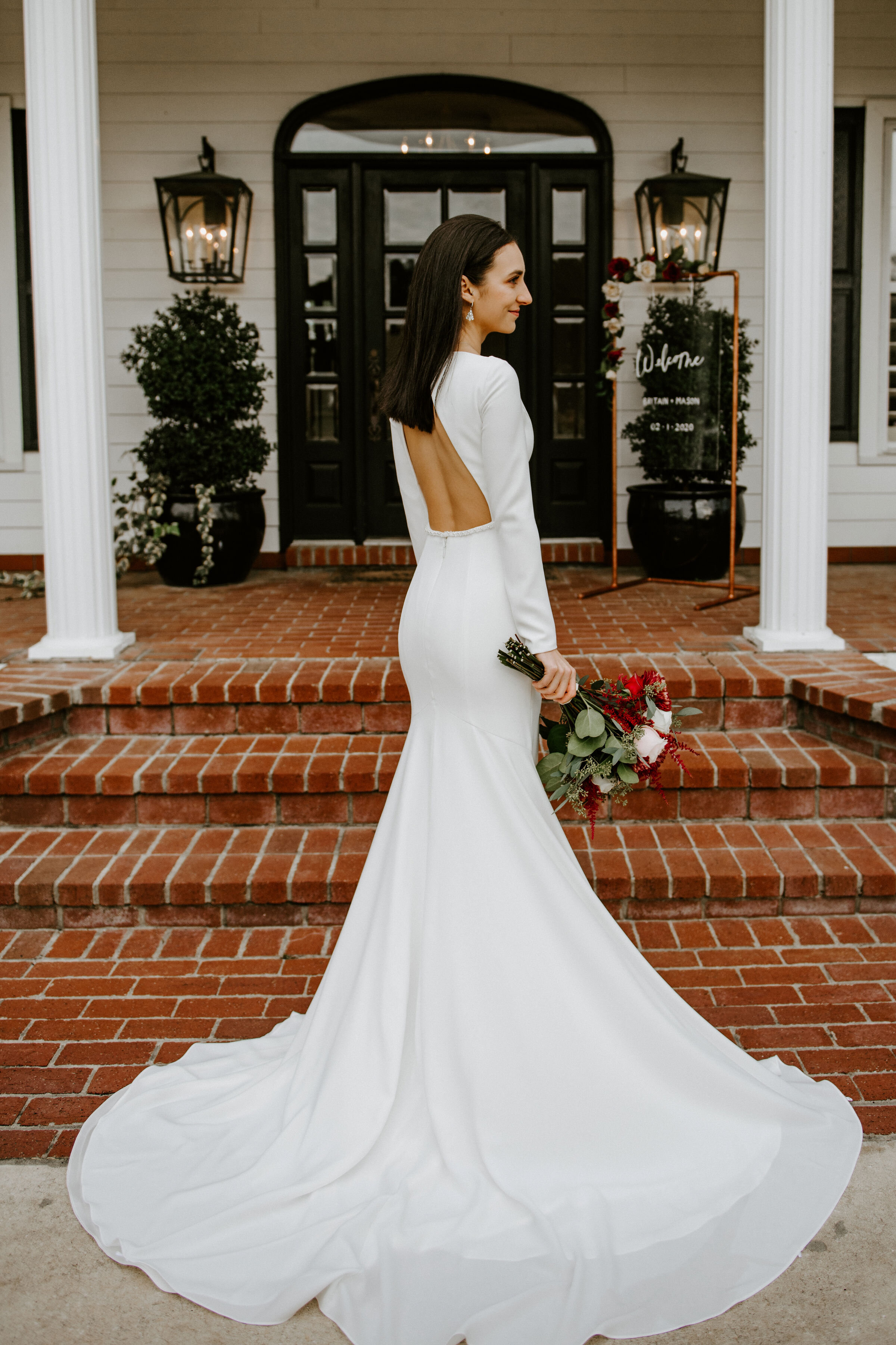 Best 23 Sparkly Wedding Dresses for a Glamorous Bride – Olivia Bottega