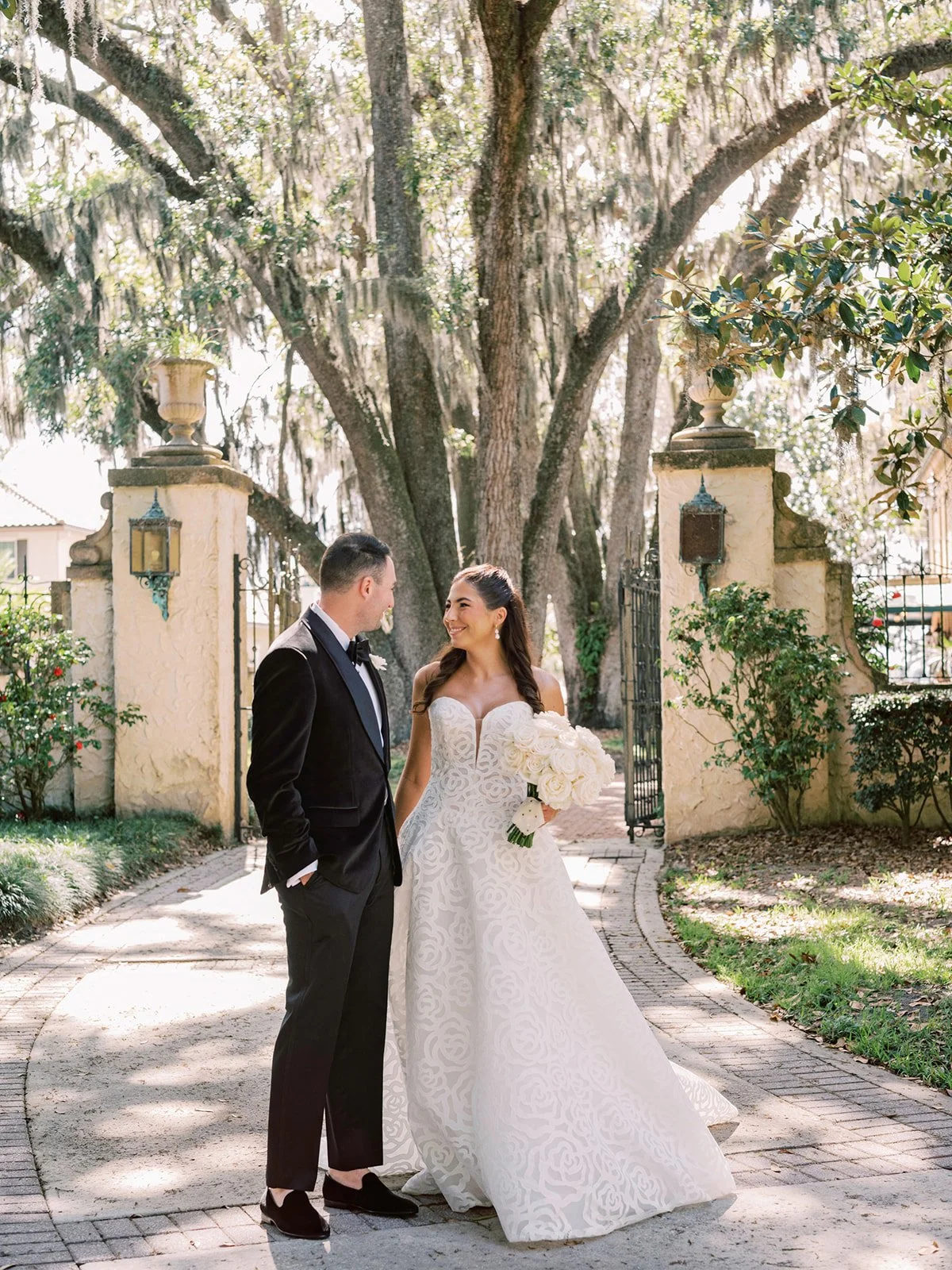 Black and White Glamour at Epping Forest Yacht Club in Jacksonville