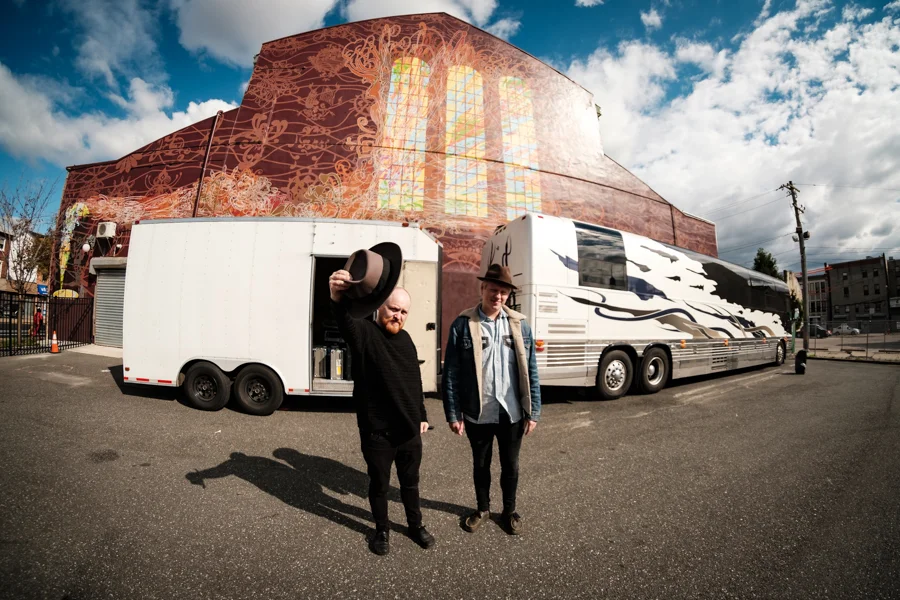 A rare photo in color. Outside the venue in Philadelphia. 