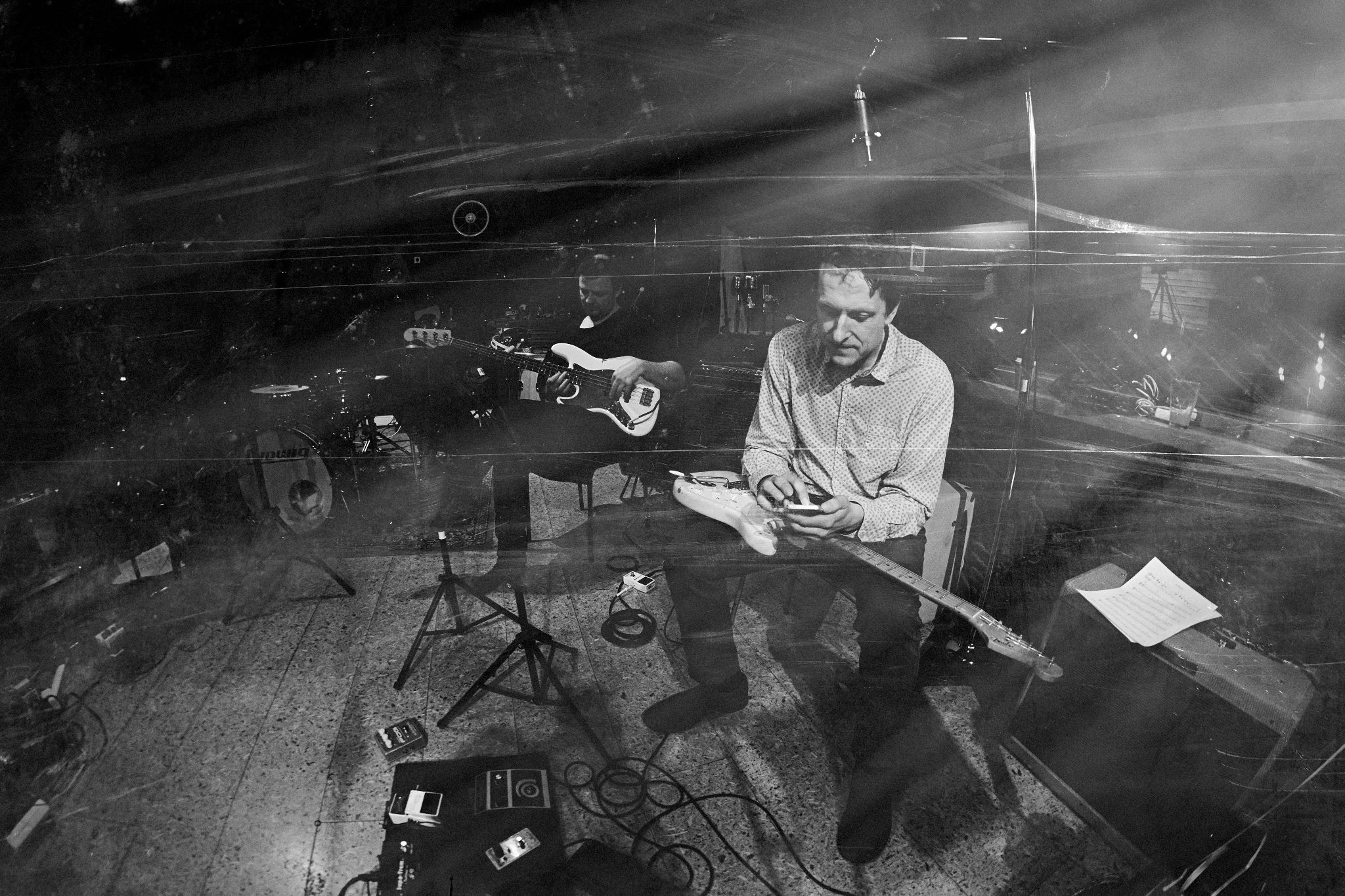 Ingi the bass player and Gummi the guitar player during a short break during rehearsals. 