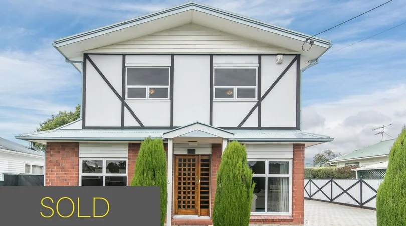 SOLD-9.jpg