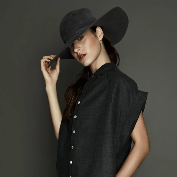 Hannah Todd, Model and Future Financial Guru