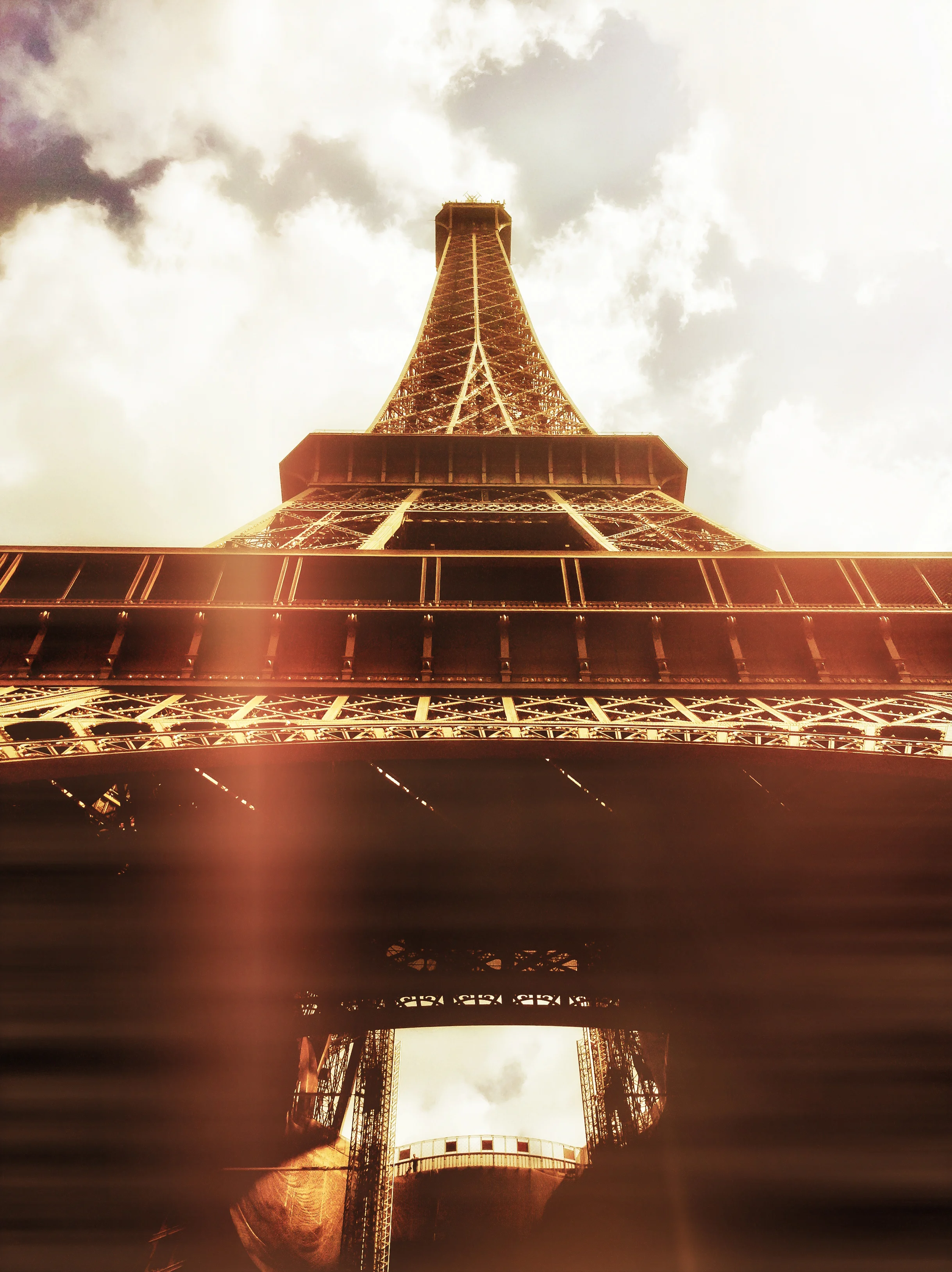Filtered Effel Tower.jpg
