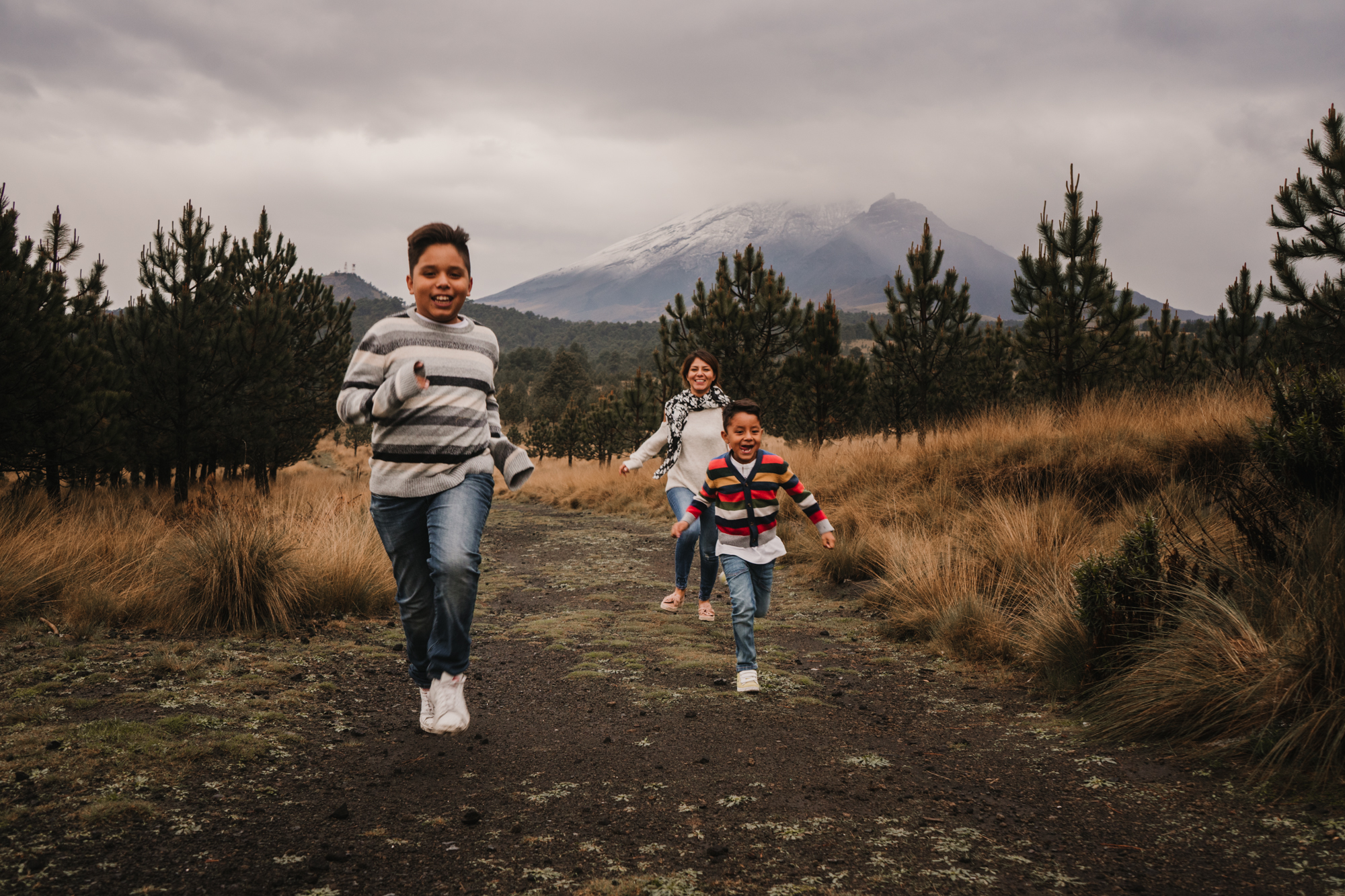Foto familiar en paso de cortés / iztaccíhuatl