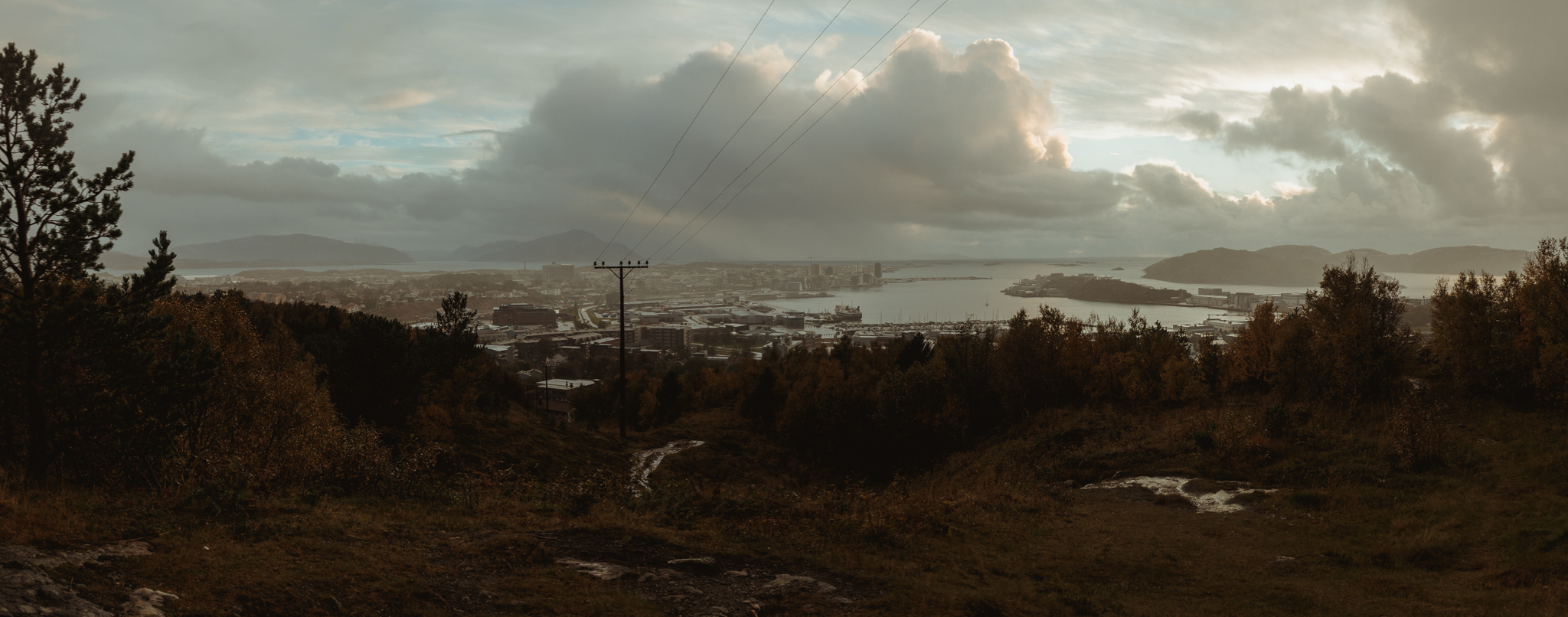 Panorámica del puerto de Bodø .