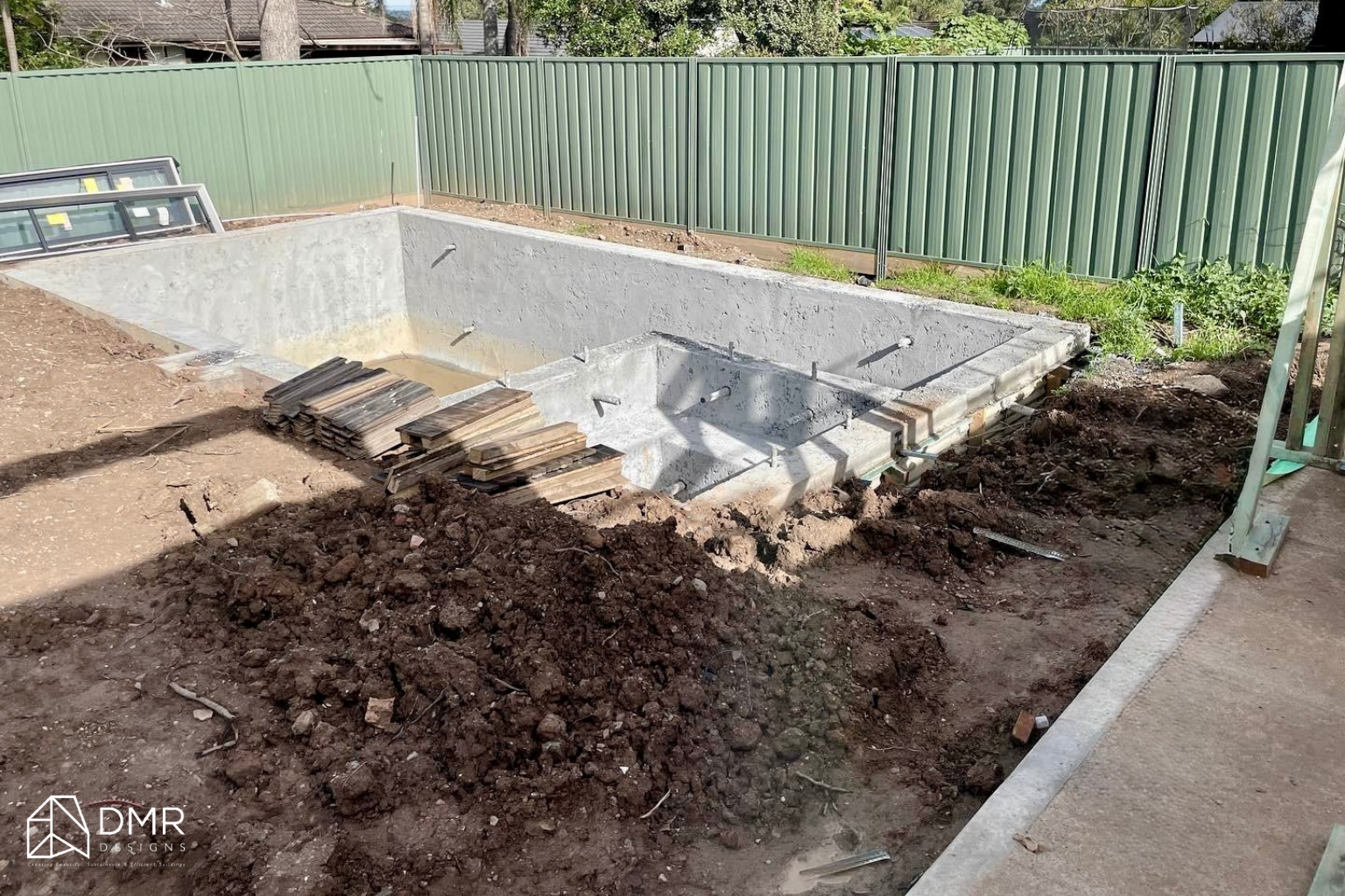 Construction (3).png