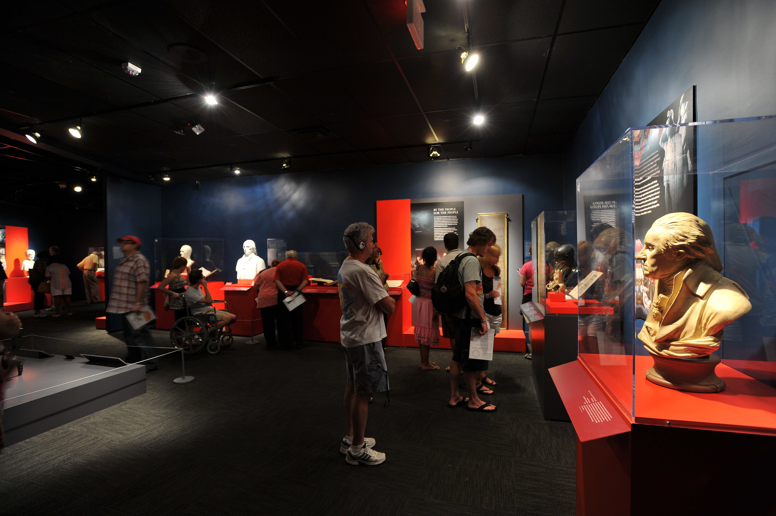 Rome_with people.JPG