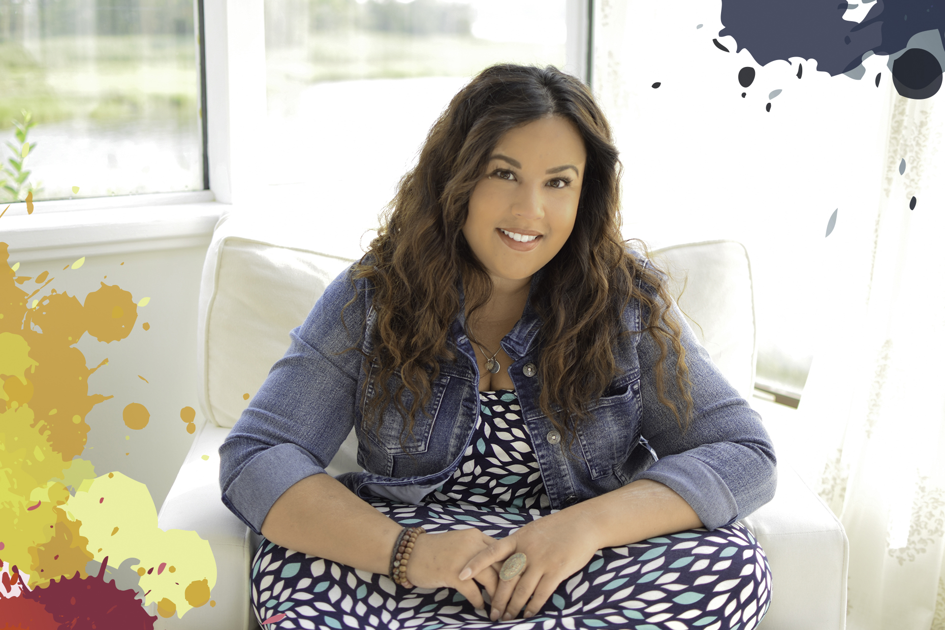 Monica_sitting_2_version2.jpg