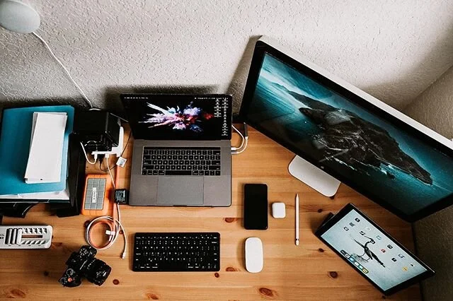 Lots of projects during this extended time at home. One of which was shuffling around the rooms in the house. My office got smaller but i really enjoyed organizing and making the most of my space. When i sit down to edit, organizing photos, work on m