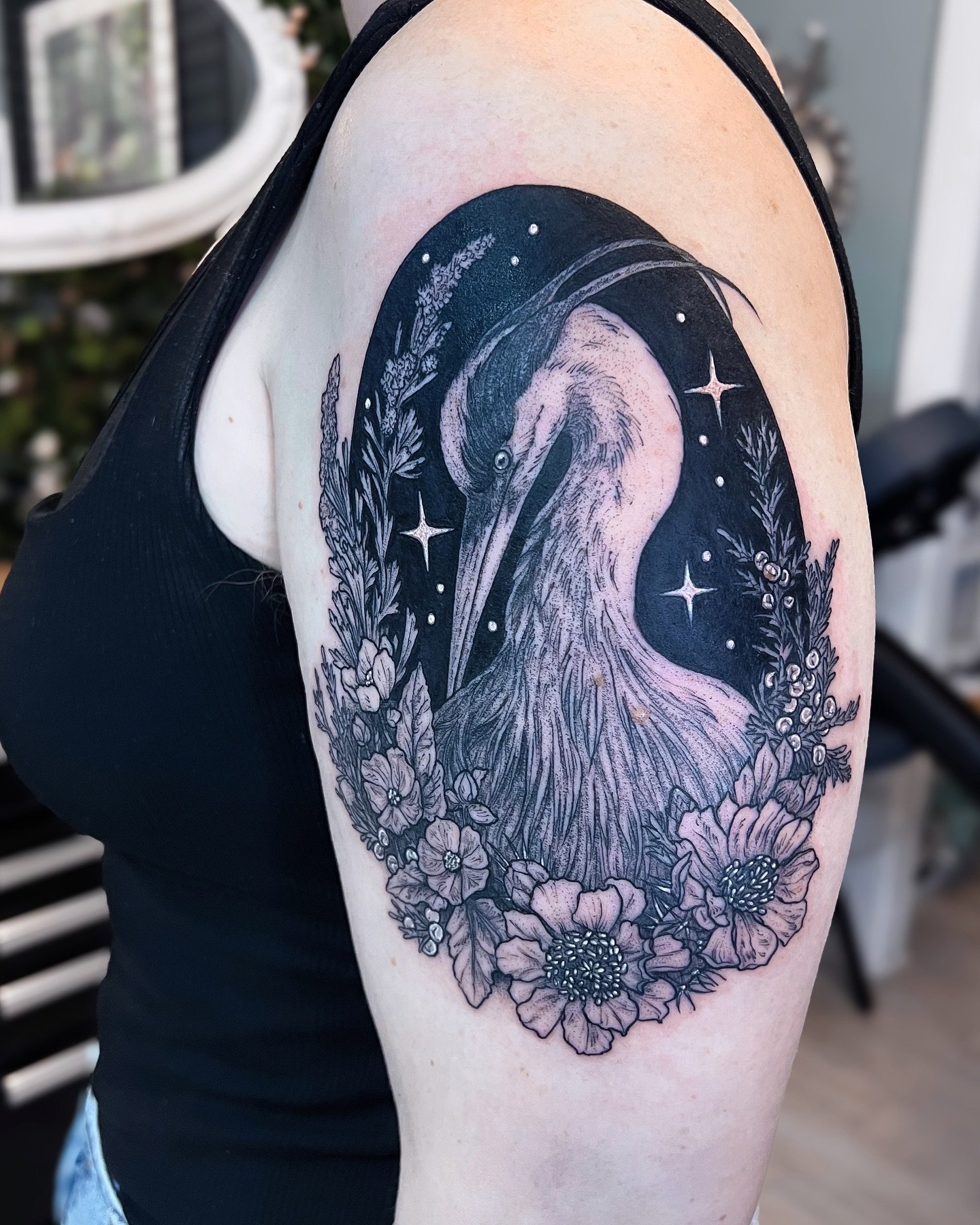 Great blue heron with Colorado desert plants - sagebrush, cholla cactus flowers, juniper, desert globe mallow and rabbit brush 🌑✨ Thanks so much S, it was great chatting pottery with you!