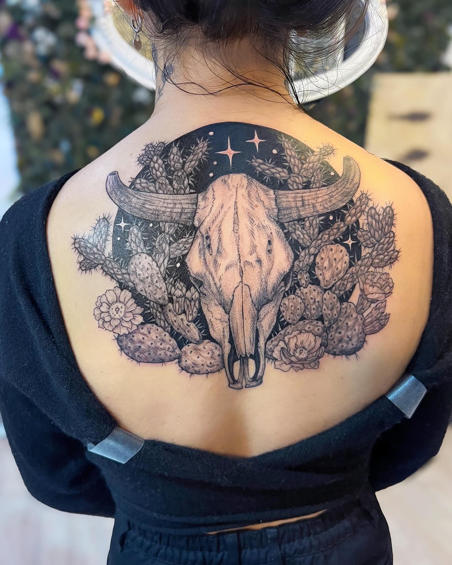 Bull skull with prickly pear and cholla cactus 🌵✨🌙 To quote my client, &ldquo;I&rsquo;m thinking of this idea of the &ldquo;soft front, strong back&rdquo; that guides a lot of my life and how I want to live. I&rsquo;m thinking of how at my back, th