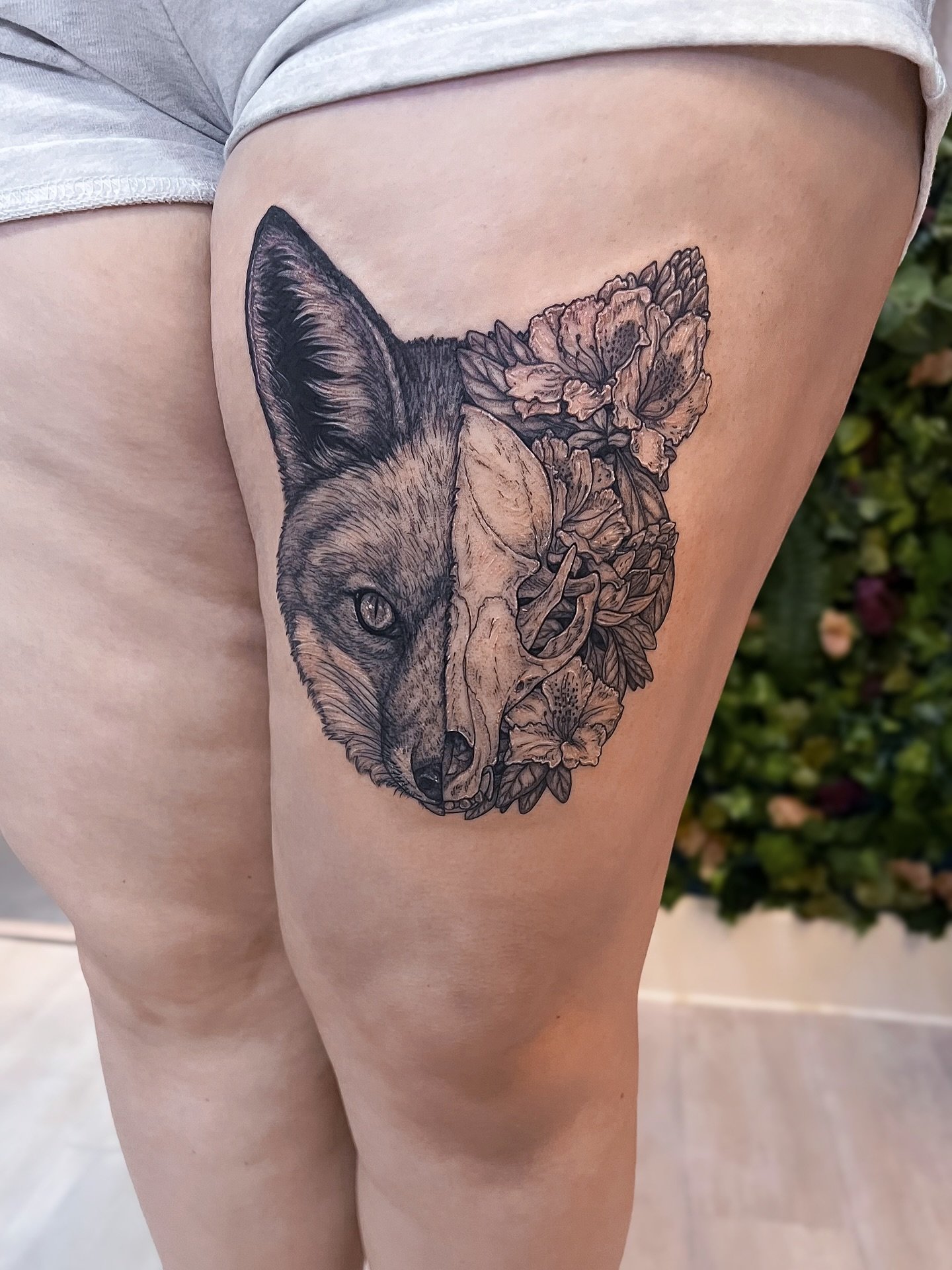 Fox/skull and rhododendrons 🦊 🖤 Thanks so much!