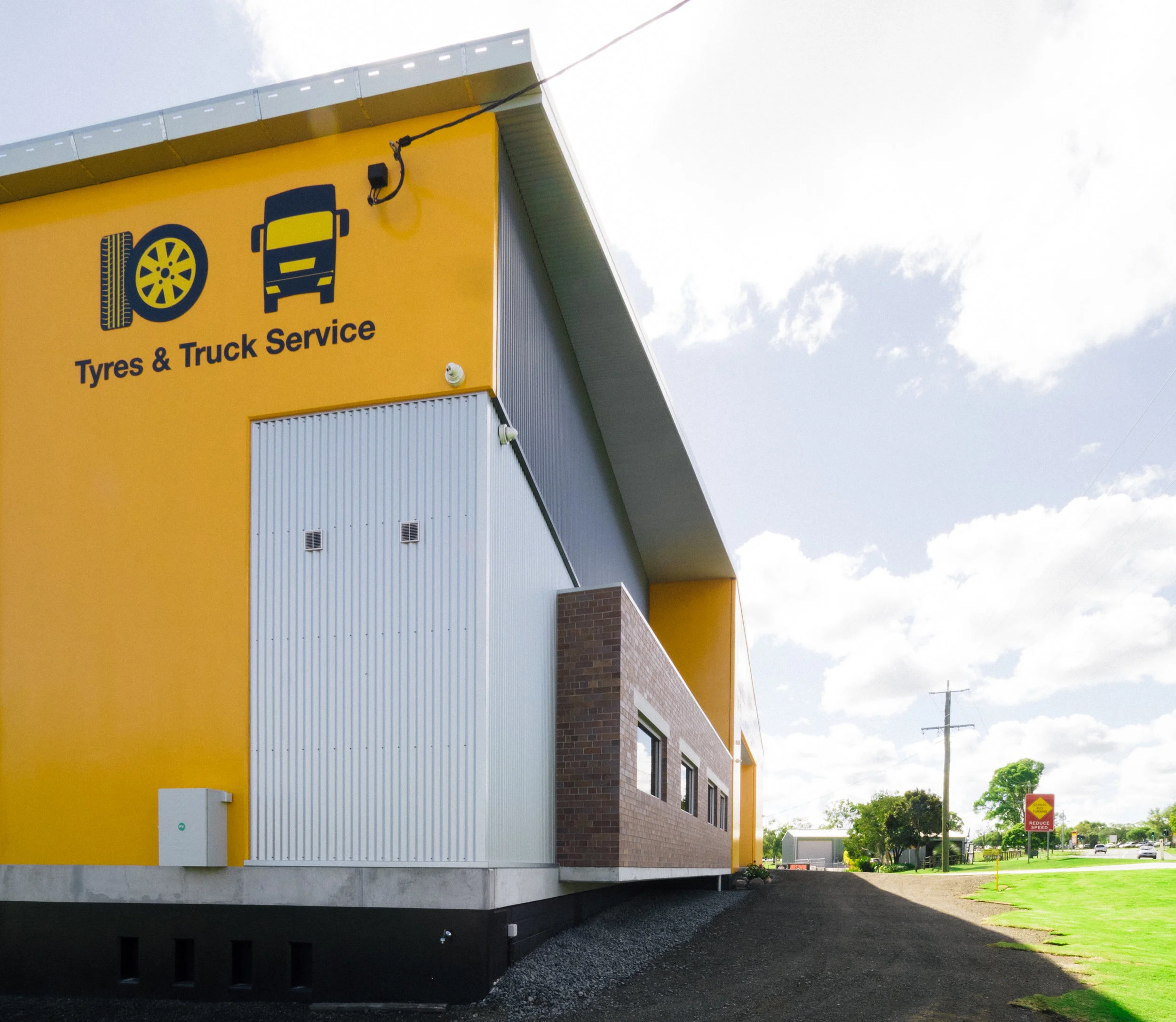 tyre_store (8 of 25).jpg