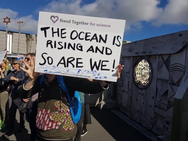 Wellington standing together for science (photo: Veronika Meduna)